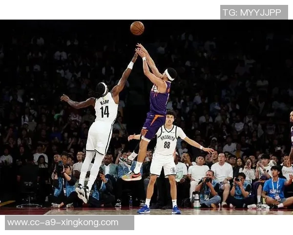 中国赛半场战报布克贡献11分曾凡博未登场托马斯状态火热助太阳暂时领先篮网 中国赛半场战报布克贡献11分曾凡博未登场托马斯状态火热助太阳暂时领先篮网